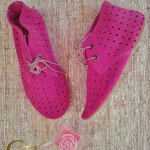 Zapato de Cuero Fucsia Perforado