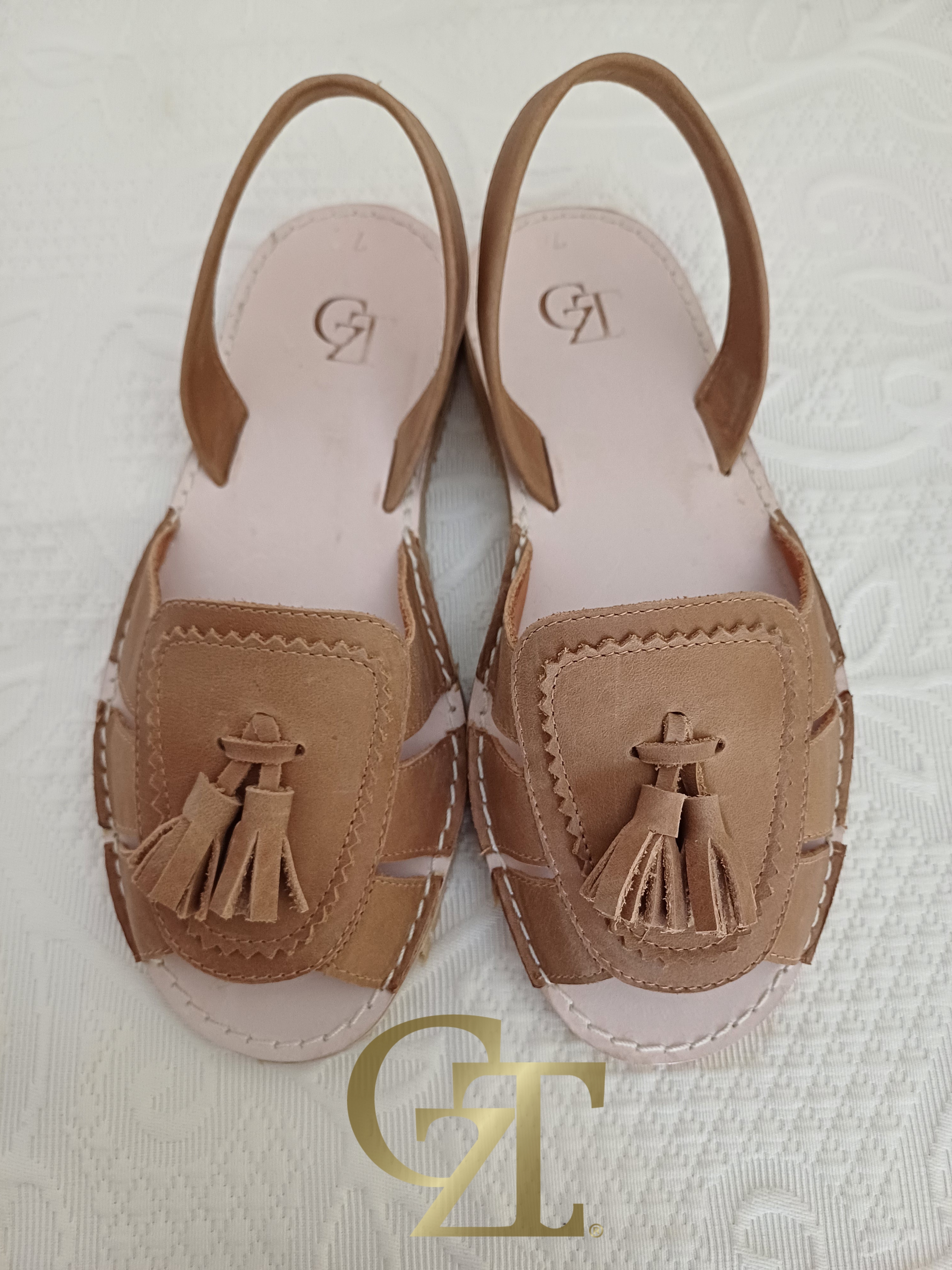 Roma Beige Con aplicacion
